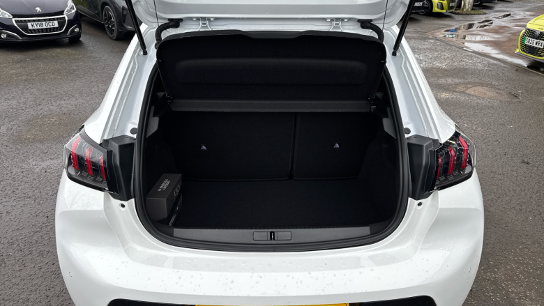 Peugeot 208 1.2 PureTech 100 Allure Premium + 5dr Petrol Hatchback